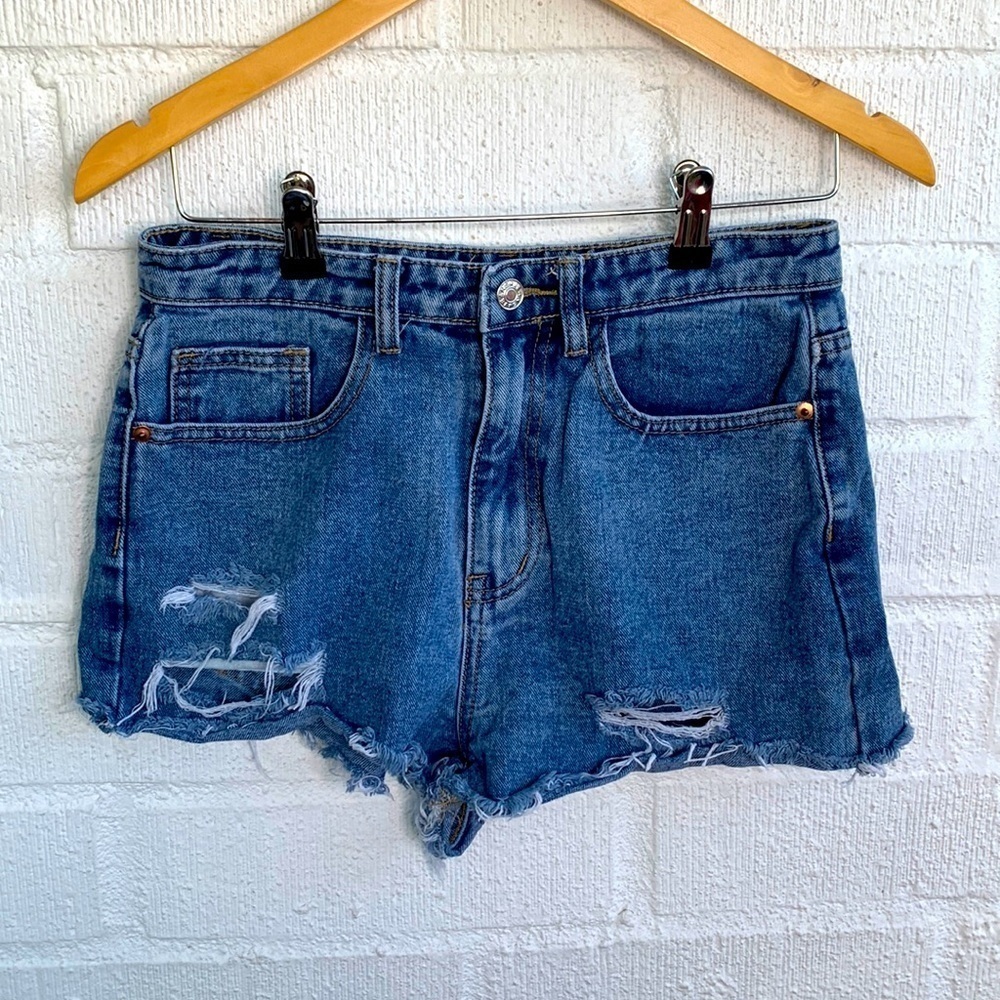 PrettyLittleThing Raw Hem High Rise Denim Mom Jean Shorts sz 6